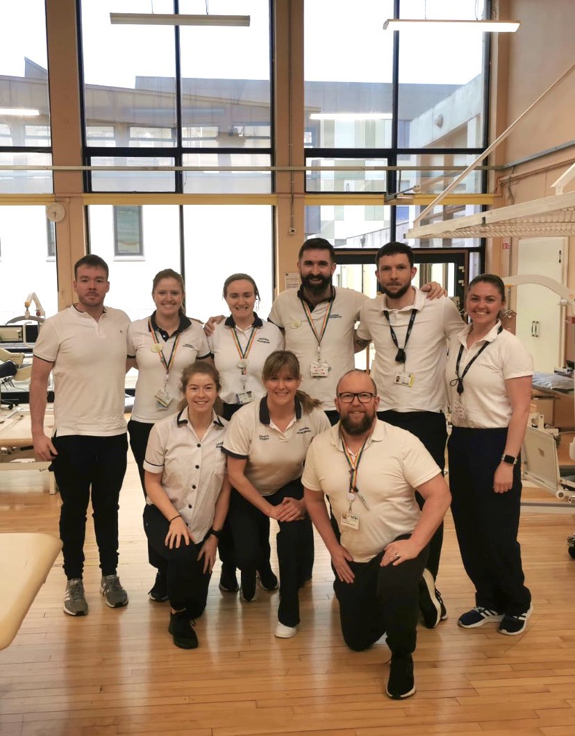 Happy #HSCPDay2023 to this amazing physio team! An extra special day as it also marks what many of us felt might never happen again - an end to routine use of face masks! The last 3 years have been extraordinarily difficult, very proud of this crew #goodbyecovid