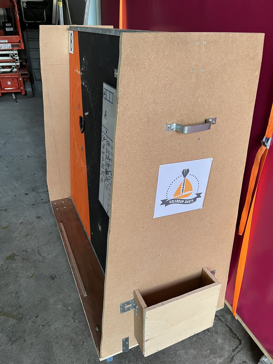 FlyingBearsDart's tweet photo. De banen liggen alvast klaar in Dorpshuis Het Trefpunt om opgebouwd te worden. Met dank aan Volendam Darts en Boermans 👌🏻

📆 zondag 23 april

📍 Dorpshuis Het Trefpunt

🕐 Inschrijven vanaf 12.00 uur - Start 13.00 uur

👉  Leeftijd: vanaf 16 jaar

🎯 Single 501 

🎯 8 borden https://t.co/RQOuFQgOt2