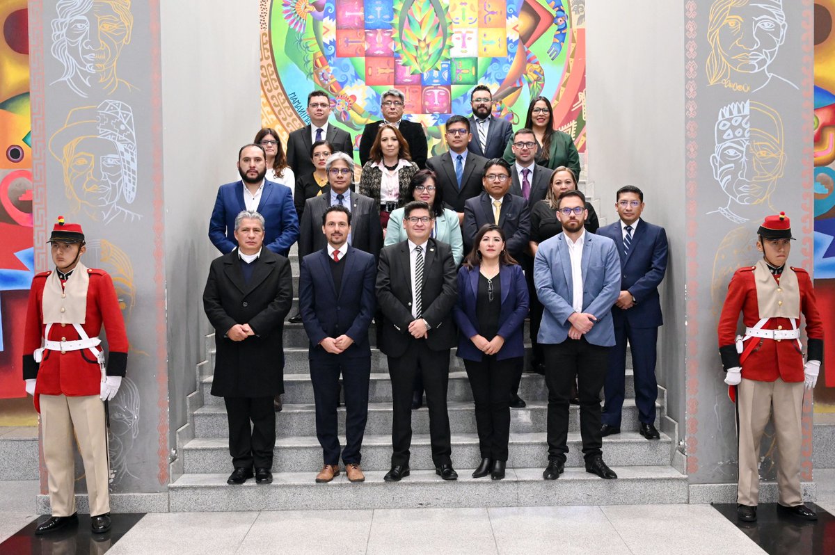 superbancosEC's tweet photo. La #SuperBancosEc, con su representante participa  junto al @gafilat en la evaluación de 90 entidades públicas y privadas respecto a la prevención contra la legitimación de ganancias #ilícitas en #Bolivia 🇧🇴 #PrevengamosElLavado https://t.co/Pr4PzyGmY6