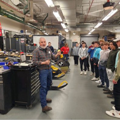 RHS 9th Grade Academy tweet media