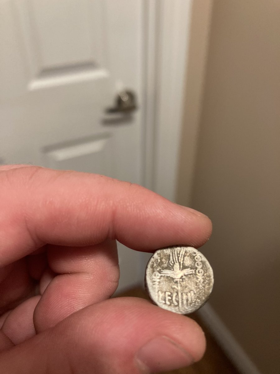 SiftingHistory's tweet photo. My Antony legionary denarius arrived! Legio III Gallica. #Roman #RomanNumismatics #AncientCoins #ClassicsMatter https://t.co/P9WpJjeutD