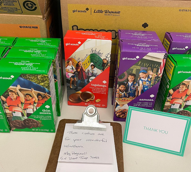 Thank you to Girl Scout Troop 70060 for kindly donating cookies to Loudoun Free Clinic’s volunteers. We love our volunteers and enjoy seeing them “treated” so thoughtfully!
.
#GirlScoutCookies #Volunteering #LoudounFreeClinic #LoveLoudoun #GivingBack #Healthcare