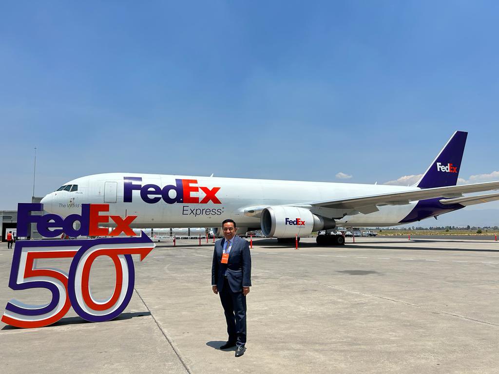 <a href="/ComceOficial/">COMCE</a> en el 50 aniversario de #FedEx50 ¡¡¡Felicitaciones por su entrega!!!