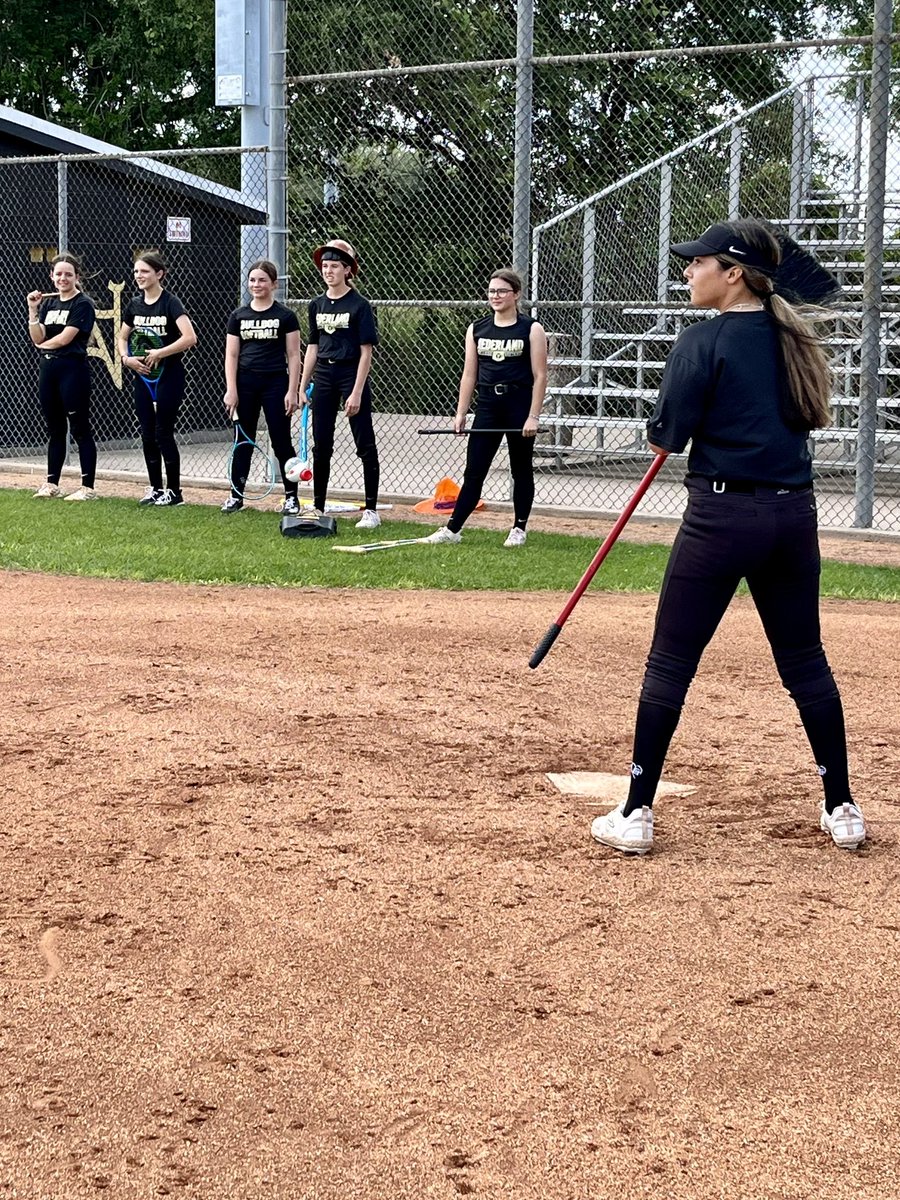 NEDERLAND_SBALL's tweet photo. Wednesday= 
Anything But a Bat or Glove https://t.co/EJQBOljJKD