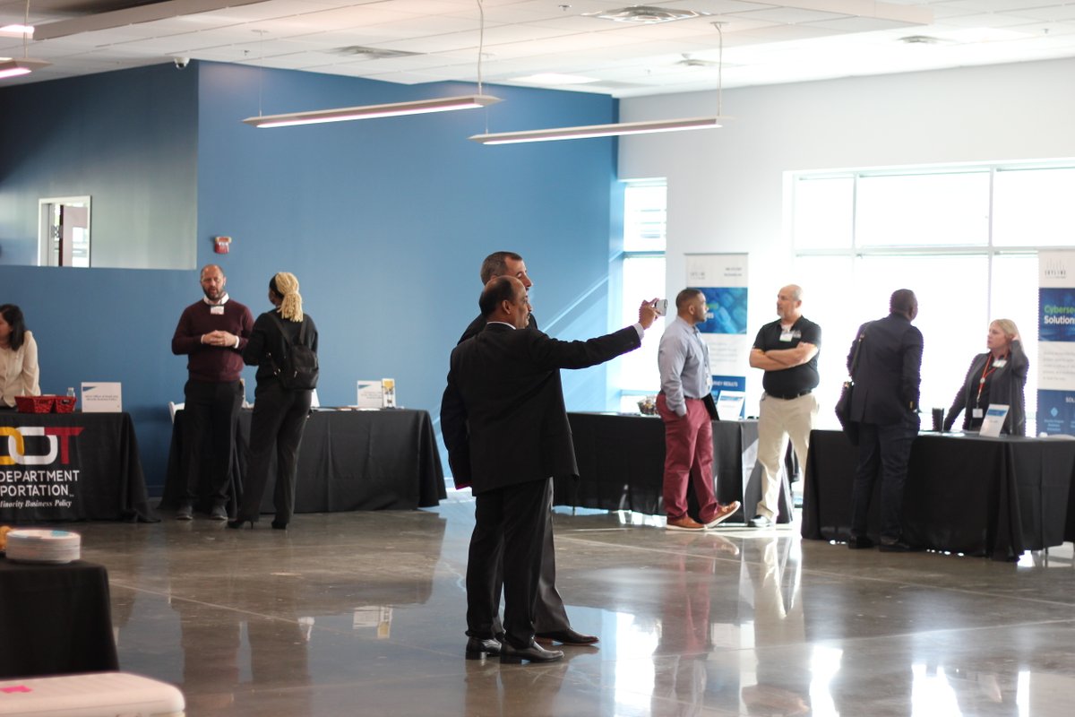 skylinetech_'s tweet photo. We had an amazing time this morning hosting our inaugural Minority Business Enterprise (MBE) breakfast! This MBE outreach allows many new business owners to learn how to do business with the State under a prime contractor. Thank you all for making this event a success! https://t.co/rbVOBC87TQ