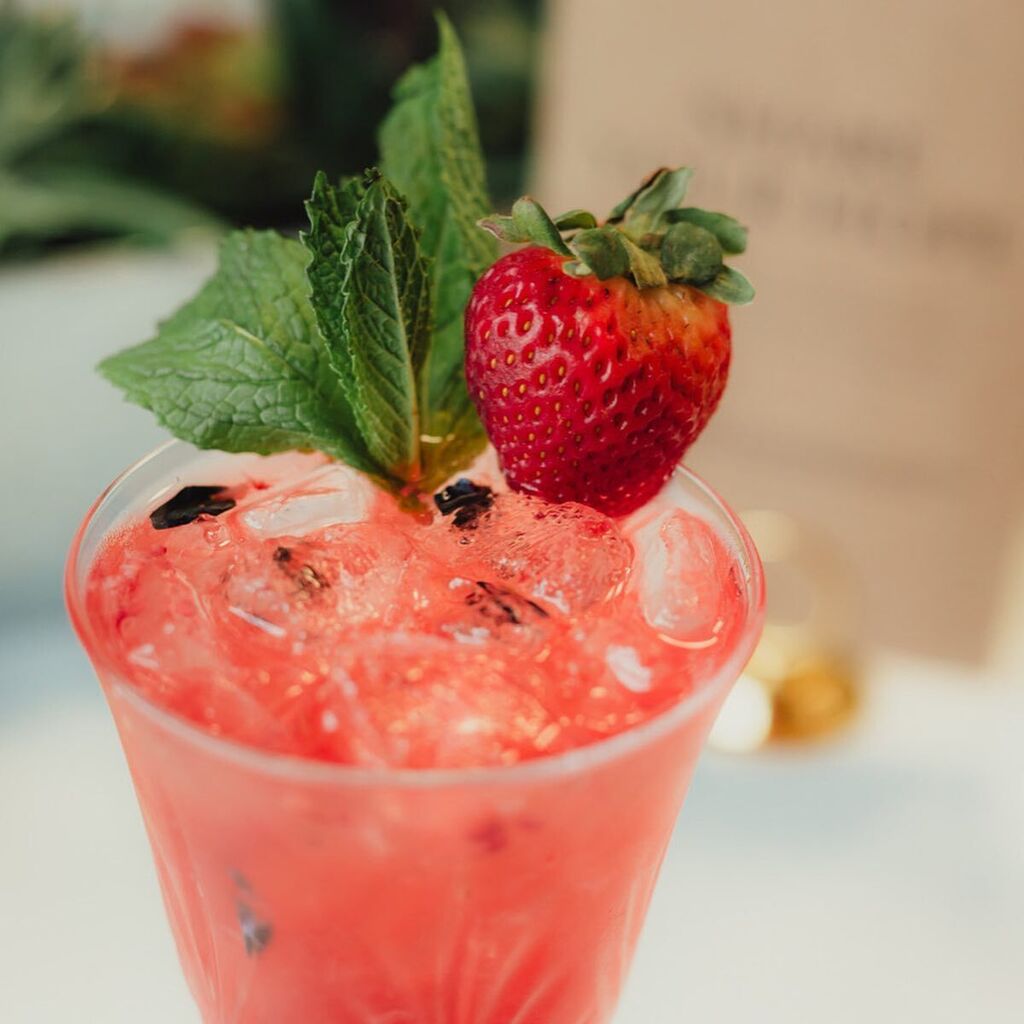 ☕️🍹 Rise and shine! We've got some exciting news from Hope Breakfast Bar! 😍👌 Our new coffee and cocktail menu is about to blow your mind! Feel sassy with our summer favorite, Spritz, Please! Take a sip of our irresistible PBB &amp; J Cold Brew, Lemon Bar… instagr.am/p/CrOo5IcpyvX/