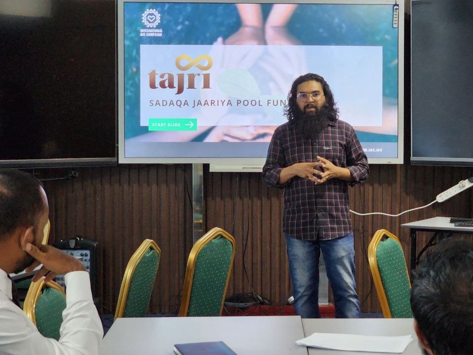 LgaClubMv's tweet photo. Information sessionto LGA club members by IAC Maldives  on its various charity projects.

10.04.2023
#iacmaldives #TeamLGA #lgaclubmaldives #ngosmaldives #lgamaldives https://t.co/mBFAravEp0