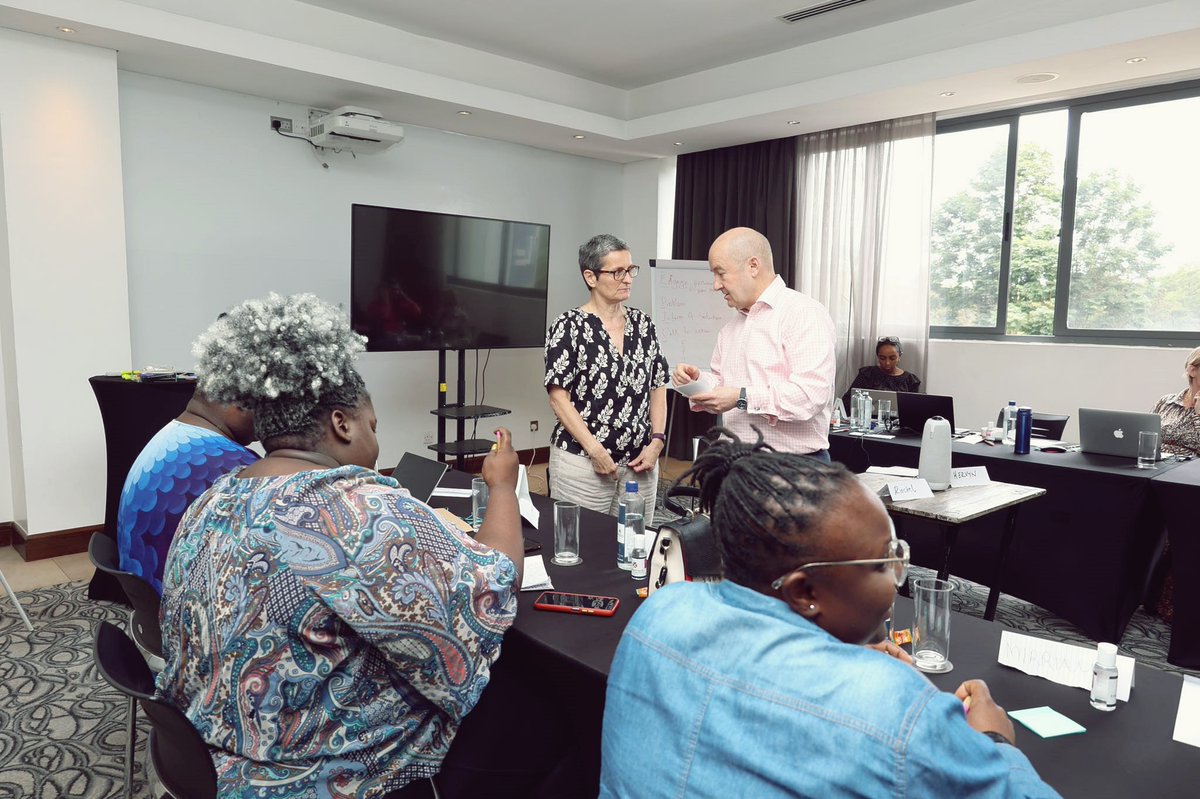 SaroImran's tweet photo. Successfully completed Media Training by @GFadvocates includes: media training, message crafting, dealing with nerves, and more. It was an opportunity to get to know GFAN staff and my fellow Speakers and meet Speaker Mentors.
@w4_gf @GlobalFund
#CommunitiesWorkingTogether https://t.co/emiFEQ3s1V