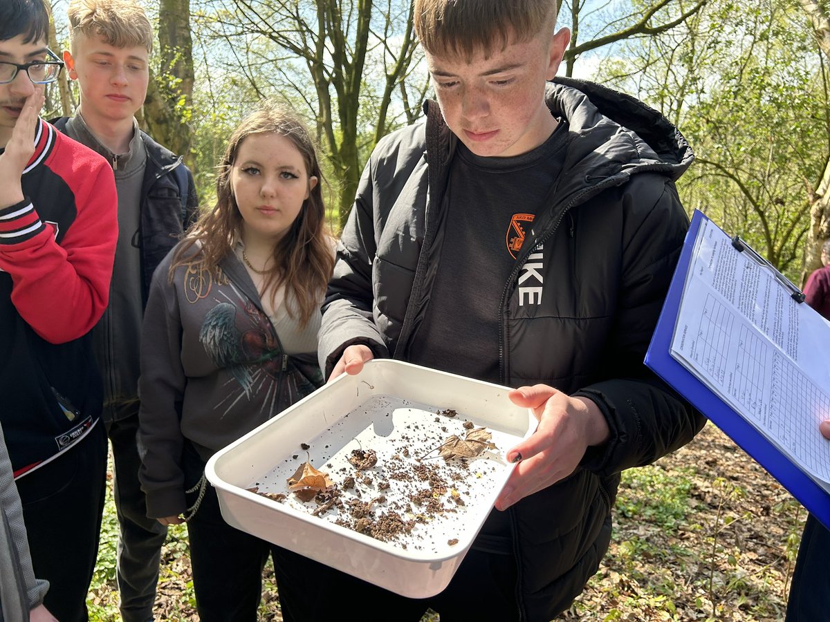 SJBC Science dept tweet media