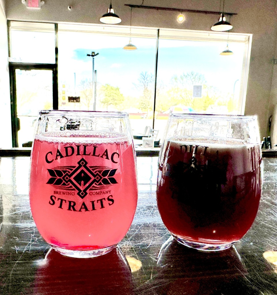 It's been a turbulent week weather-wise, but it's kinda nice out today. Have some new wines/meads:

❤️ MEAD: RUBY SPARKLEBERRY - Cranberry Draft Mead
The latest from Ethan’s draft mead laboratory, this one is aged on cranberry.
7% ABV

⁉️ WINE: SNOZBERRY… instagr.am/p/CrOvKigNcoJ/