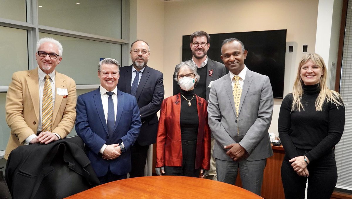 French 🇫🇷 institutions in Toronto 🇨🇦 contribute actively to our city’s cosmopolitan outlook! 
Thank you Councillor <a href="/DianneSaxe/">Dianne Saxe - Toronto City Council Ward 11, UR</a> for your interest in the the TOP French institutions in here namely <a href="/francetoronto/">France in Toronto 🇫🇷🇪🇺</a> @AFdeToronto <a href="/TFScampus/">TFS - Canada's International School</a> <a href="/LyceeFrancaisTo/">Lycée Français de Toronto</a> @BF_NorthAmerica