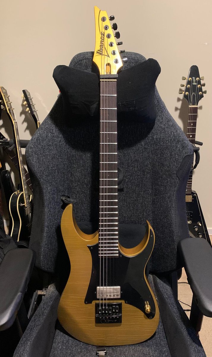 stormtide_'s tweet photo. The finest weapons are often forged by those who wield them. Dan has just finished repainting his @ibanezofficial  with a checked gold finish ready for the next battle.

#stormtide #ibanez #luthier #painting #metal #deathmetal #heavymetal #folkmetal #melbourne #australia https://t.co/xVNMzC0Nra