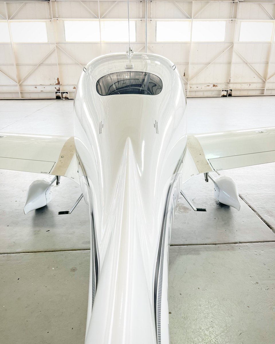 The only thing this beautiful airplane’s missing is you! Fun. Fast. Affordable. Get on the schedule today! 

@cirrusaircraft #cirrus #cirrusaircraft #sr20 #cirrussr20 #flighttraining #flightschool #pilotlife #instapilot #avgeek #cirruslife #fun #fast #affordable #airplane