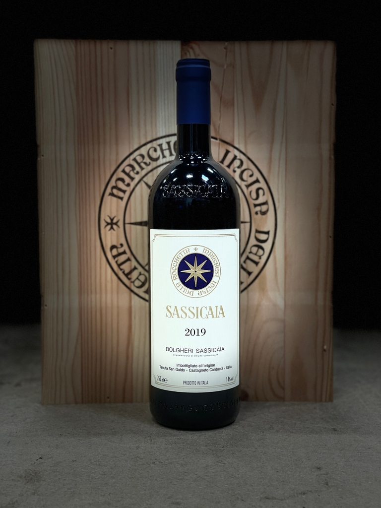 Our warehouse is a treasure house of wines. How do you feel about Sassicaia?

#Sassicaia #supertuscan