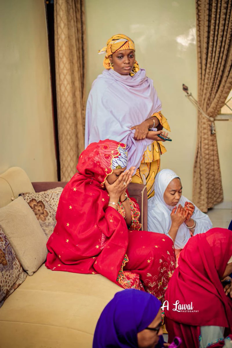 fatimatukr's tweet photo. Today, accompanied by DRAG excos and some of my aides, I paid two condolence visits; 1- to the family of Late Hajiya Habiba Mani at her Mani home and 2- to the Katsina home of the Late Cigarin Katsina. May Allah grant the both of them swift passage into Aljannah firdaus. Hajiya Habiba Mani was before her death, DRAG’s Zonal coordinator (Daura Zone).
