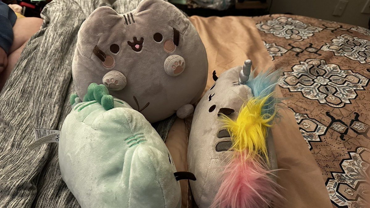 The4thaggie's tweet photo. @EquineOfTheSea You know, I didn’t realize until just now, but I adopted her children. https://t.co/xCVbX9iH8v