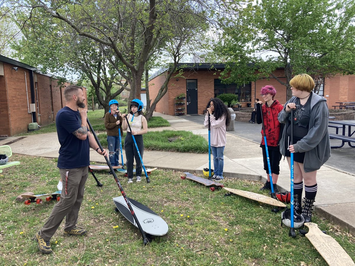 allpsoutdoored's tweet photo. Teaching paddle boarding fundamentals with @kahunacreations long boards! #allps #outdoored https://t.co/tCZiruCdmb