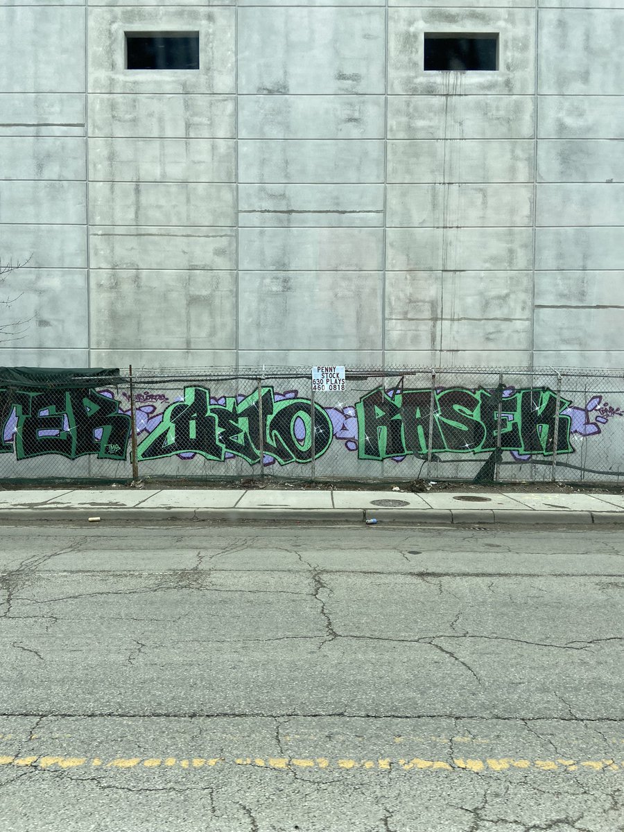 _MarkPure32's tweet photo. SOUTHSIDE CHICAGO Graffiti!#Fullertonartgallery #Chicago #graffiti #graffitiart #StreetArt @StreetArtDream @graffitichicago @Chicago_History @GraffitiDocFilm @GraffitiRadical @spraycandy_io https://t.co/UA8LRz3qNC