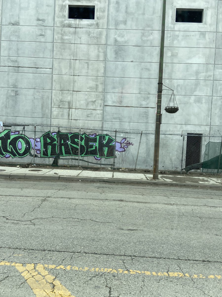 _MarkPure32's tweet photo. SOUTHSIDE CHICAGO Graffiti!#Fullertonartgallery #Chicago #graffiti #graffitiart #StreetArt @StreetArtDream @graffitichicago @Chicago_History @GraffitiDocFilm @GraffitiRadical @spraycandy_io https://t.co/UA8LRz3qNC