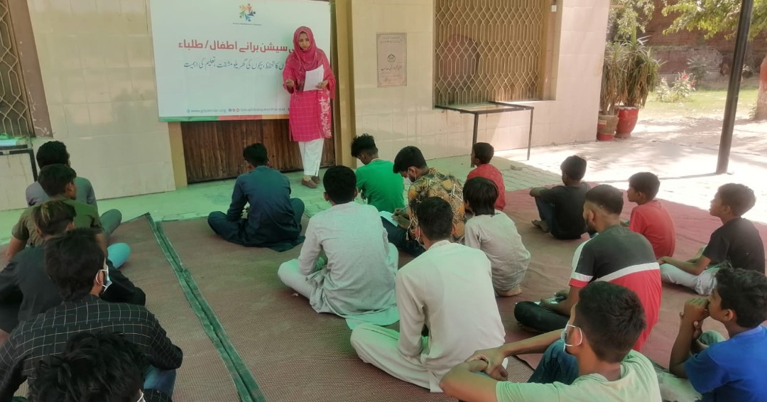 gdpakistan's tweet photo. Lahore: GDP conducted an awareness session on the prevention of child domestic labour with boys. It is impt to recognize that CDL has a negative impact on a child's well-being & their education. Let's all work together to create a safer environment for children. #StopCDL https://t.co/C4g9yDqFCU