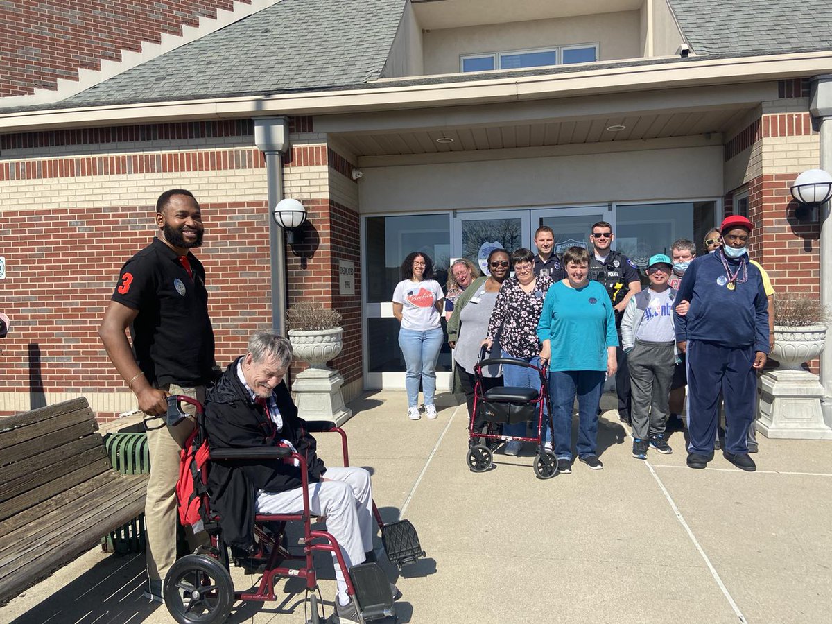 graceworks's tweet image. Two of our Enhanced Living homes learned about police officers yesterday - thanks for the tour and time spent fostering community relationships, @HHPD!