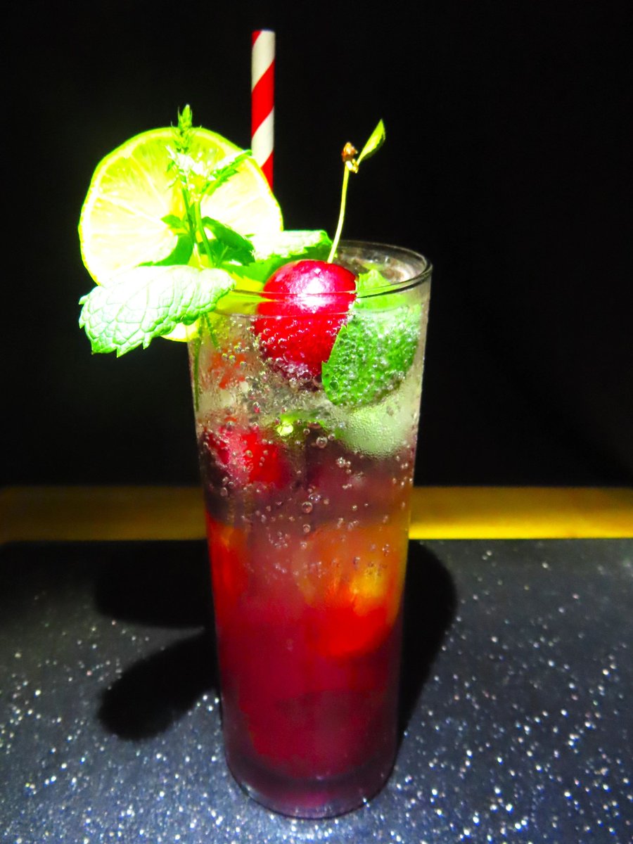 TheRoamingBar's tweet photo. Another renovation or twist on this classic cocktail where there is almost no wrong. We give you The Black Cherry Mojito, even the picture is refreshing.
#nashvilletn #bartender #theroamingbar #nashvilleevents #eventplanning #live #BlackCherryMojito
https://t.co/6GmyE5tqz7 https://t.co/Y1DJIgUgnF