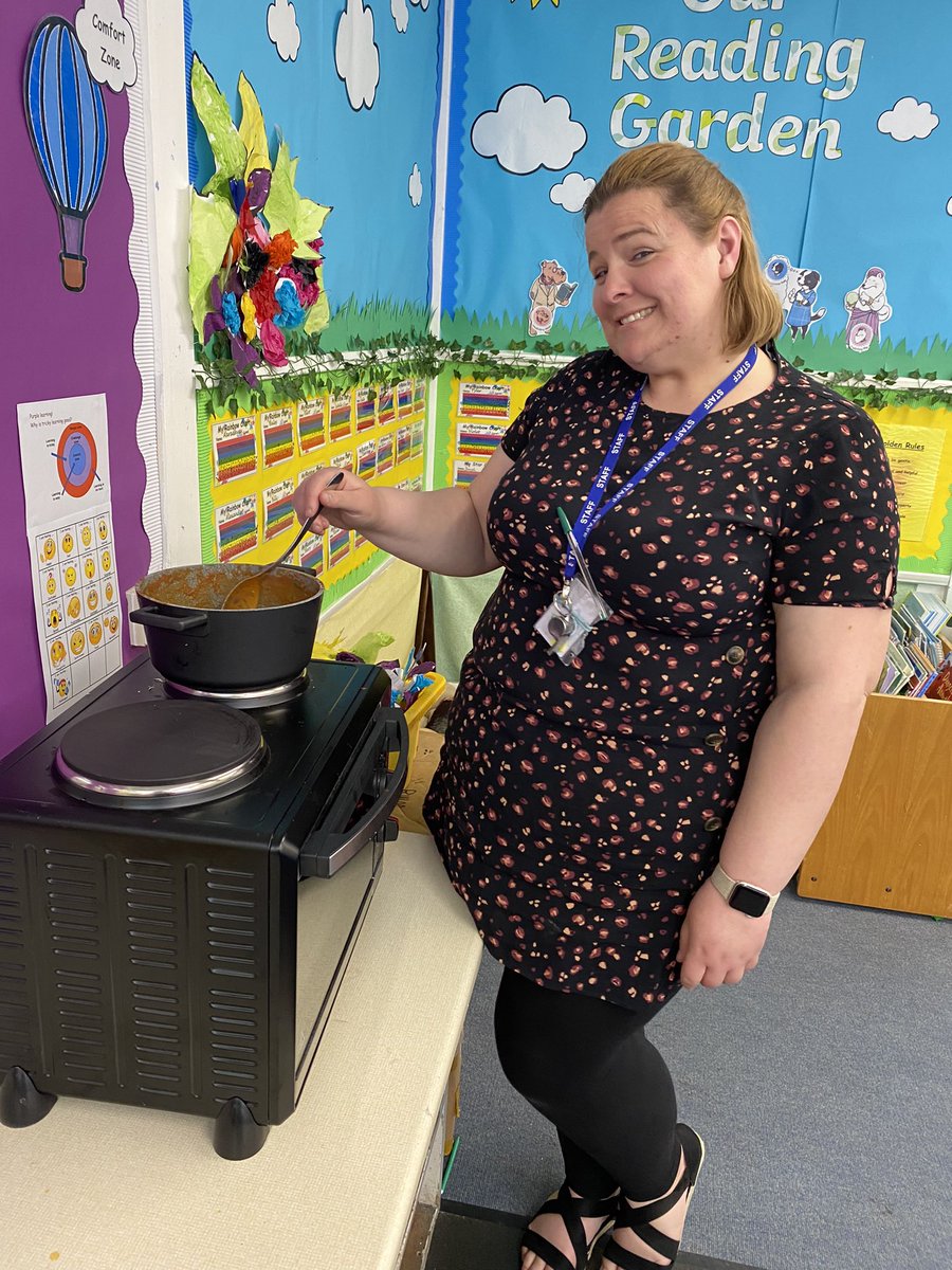 My heart was singing this afternoon making curry with my Year 1s. Soooooo much learning taking place in the words of two little girls… ‘This is the best day ever!’ #traineeteacher #edutwitter #year1topic #year1teacher