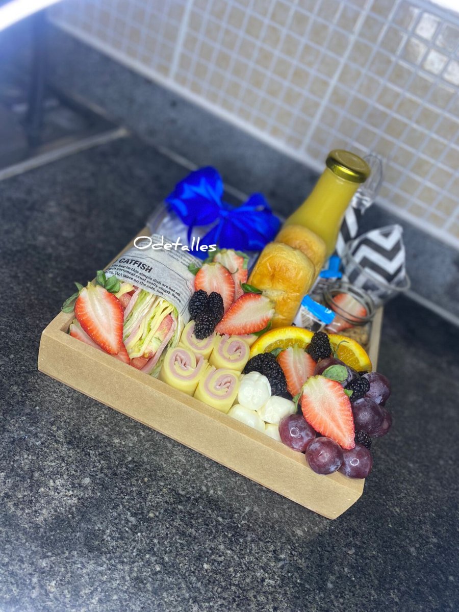 Odetalles2's tweet photo. Feliz cumpleaños 🥳🥳🥳

Para encargos máximo 24 horas de anticipación 📲 8293361877

#Odetalles #buenastardes #bandeja #desayuno #felizcumpleaños #comida #regalos #happybirthday https://t.co/gTiInM3X8a