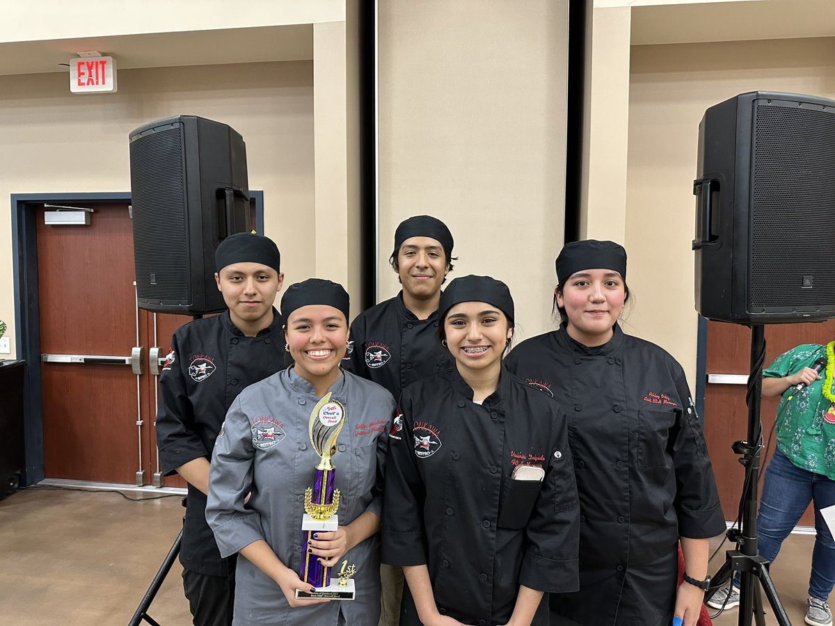 Congratulations to our CHS Culinary program for winning BEST FOOD today at the Greater Cleveland Chamber of Commerce Taste of Cleveland event!! We are so proud of all of you! 

Not to mention the delicious Mini Beef Wellington 😋 #theClevelandISDway