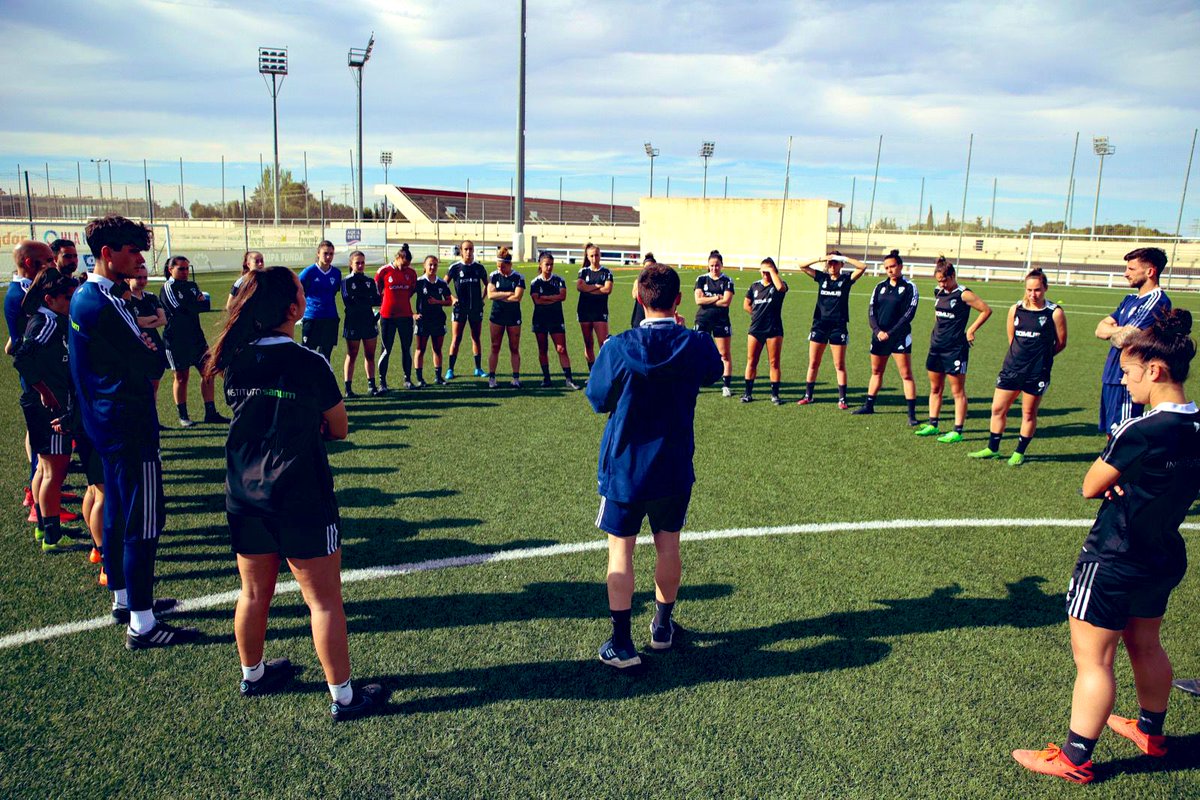 nach6o's tweet photo. Para alguien de Albacete y del Albacete como yo, esta oportunidad significa cumplir un sueño 🤍

Equipo y afición lo sacaremos junt@s @FundaAlbaFem https://t.co/kqPj1tscT6