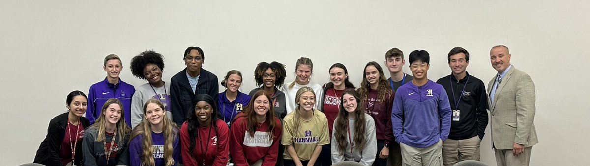 Ken_Oertling's tweet photo. Thank you students for helping our system improve through your insightful view and collaboration. You have made @SCPPS better ๐ช and helped me become a better leader. ๐ #StudentAdvisory2023 #StudentLeadershipMatters #EnergyBus #ExpectExcellence๐ฏ https://t.co/B3Kui1ExsA