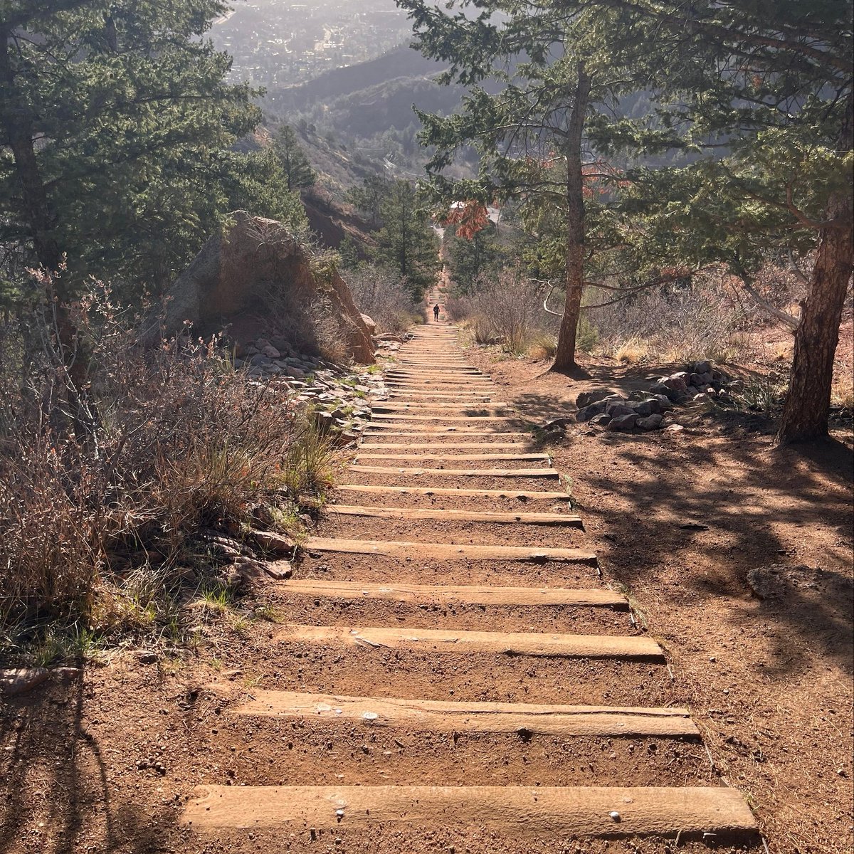 MotiveWorkforce's tweet photo. It's day 3 of the @spacefoundation 38th annual #SpaceSymposium &amp; we started our morning off completing the famous incline hike! 

Are you in Colorado Springs? DM us or email Shannon French to connect with us at the event: sfrench@motivecompanies.com. #SpaceFoundation https://t.co/RzYcyozvGp