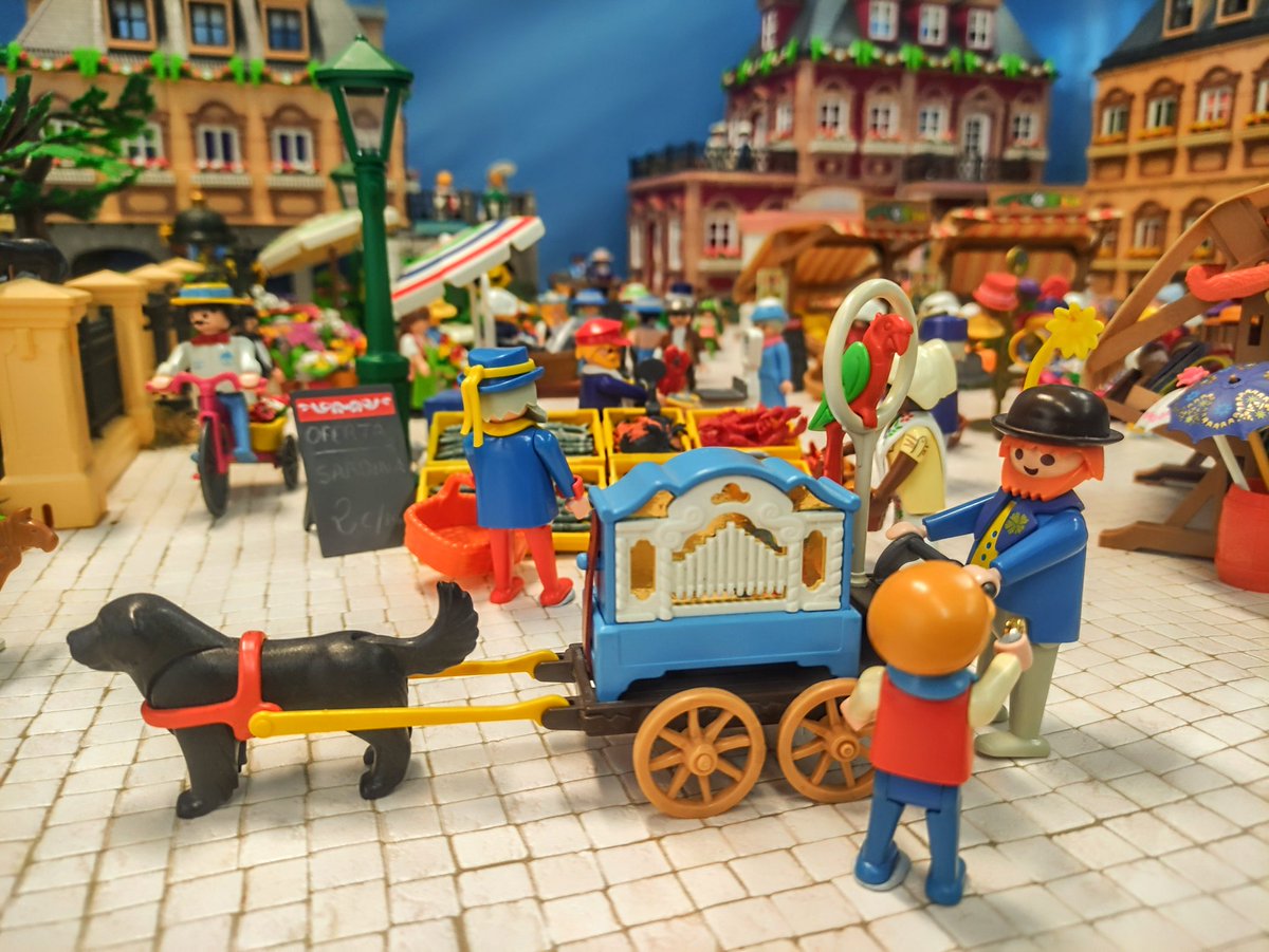 Playmobil en La Muela
Exposición Solidaria
Con la colaboración de ClickAragón.
Del 17 hasta el 23 de abril en horario de 17 a 21h en la Casa de Cultura.
Entrada: 1 kg de alimentos no perecederos