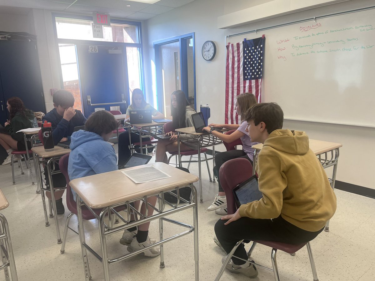 Jen Borcik tweet media