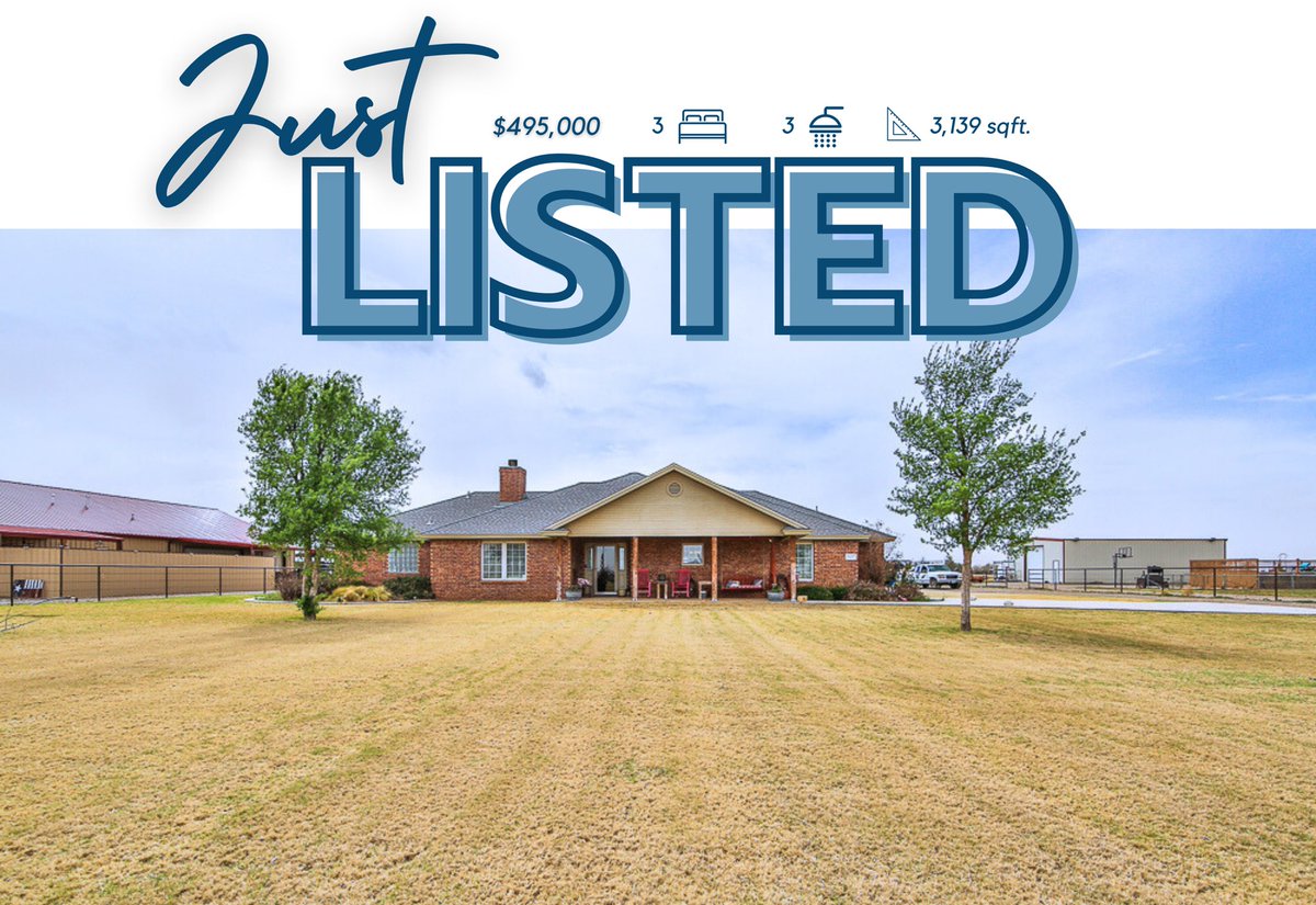 MilestoneRealt8's tweet photo. JUST LISTED! 

This over 2 and a half acre property features a 3 bedroom 3 bathroom home, and two insulated barns lined with piped fencing. https://t.co/zqdDFz94ZB