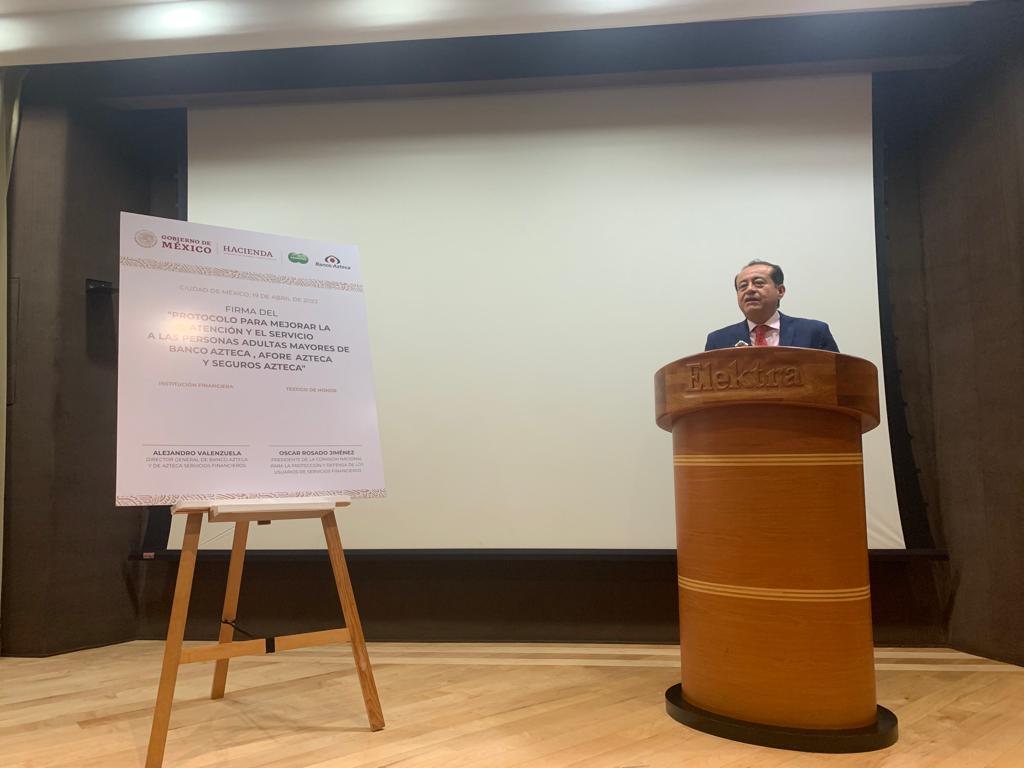 CondusefMX's tweet photo. #Comunicado @BancoAzteca, Afore Azteca y Seguros Azteca firman protocolo para adoptar los "Principios Básicos a Observarse en la Atención de las Personas Adultas Mayores en el Sector Financiero" de #CONDUSEF: https://t.co/hNPVJnVXCx https://t.co/1GW3H7n1qL