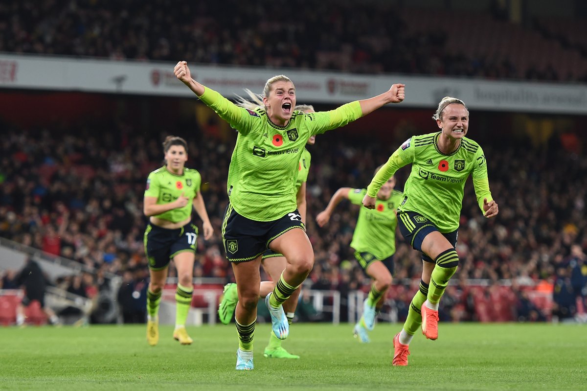 ManUtdWomen's tweet photo. Run it back 😎

#MUWomen || #WSL https://t.co/nf6Su0Q533