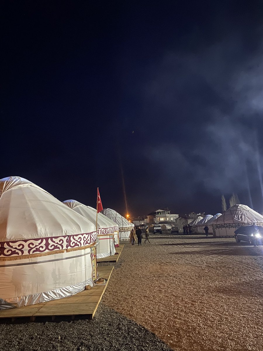 Şükür, nimet ve dostlar için.  
<a href="/nazlibaysann/">Nazlı</a> 
#Ramadan2023