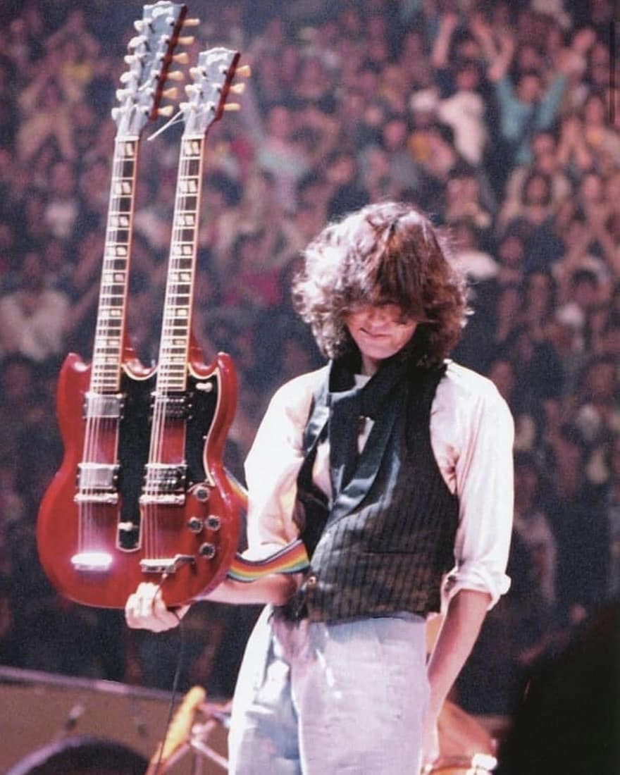 peterkidder's tweet photo. Jimmy Page https://t.co/YSXnxIK3jM