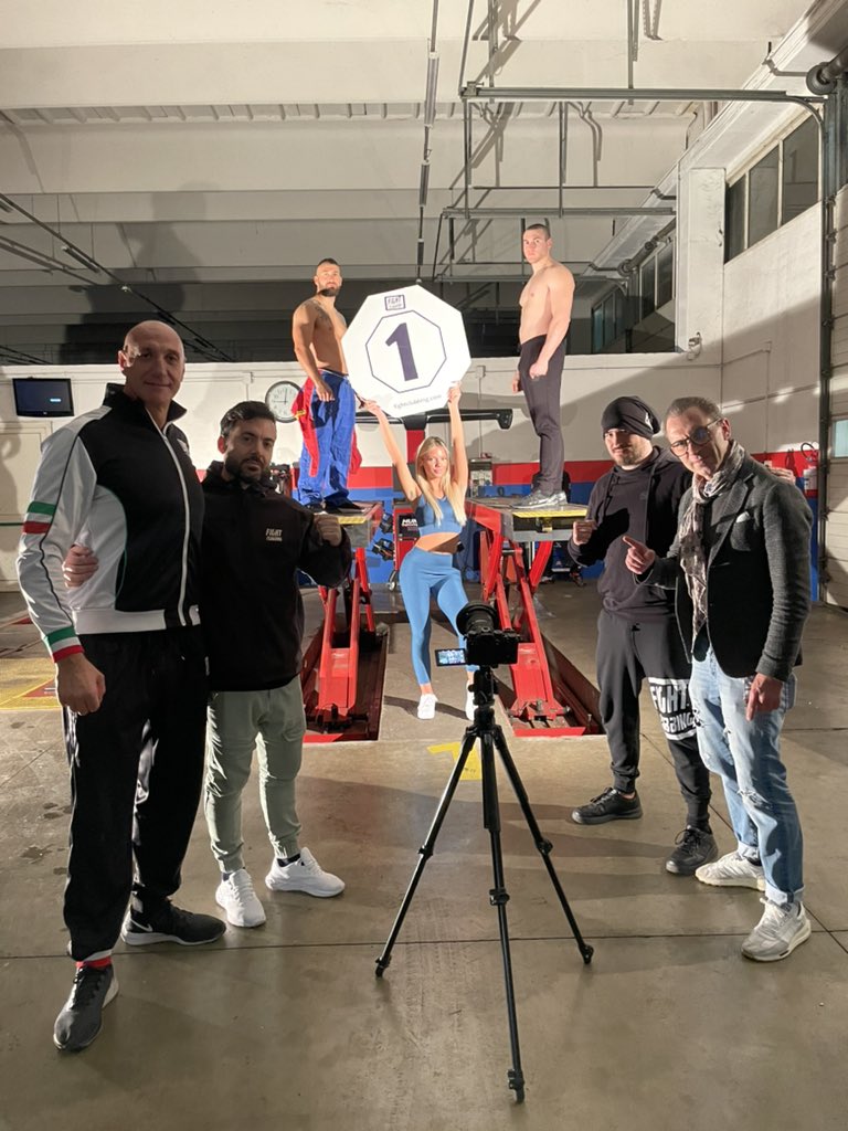 Fight_Clubbing's tweet photo. Backstage 🎬
Aspettando #FightClubbing 31 🔥
Pescara | 20 Maggio 2023
Biglietti su https://t.co/i8XWOB80i1 https://t.co/pZ5fxojlmG