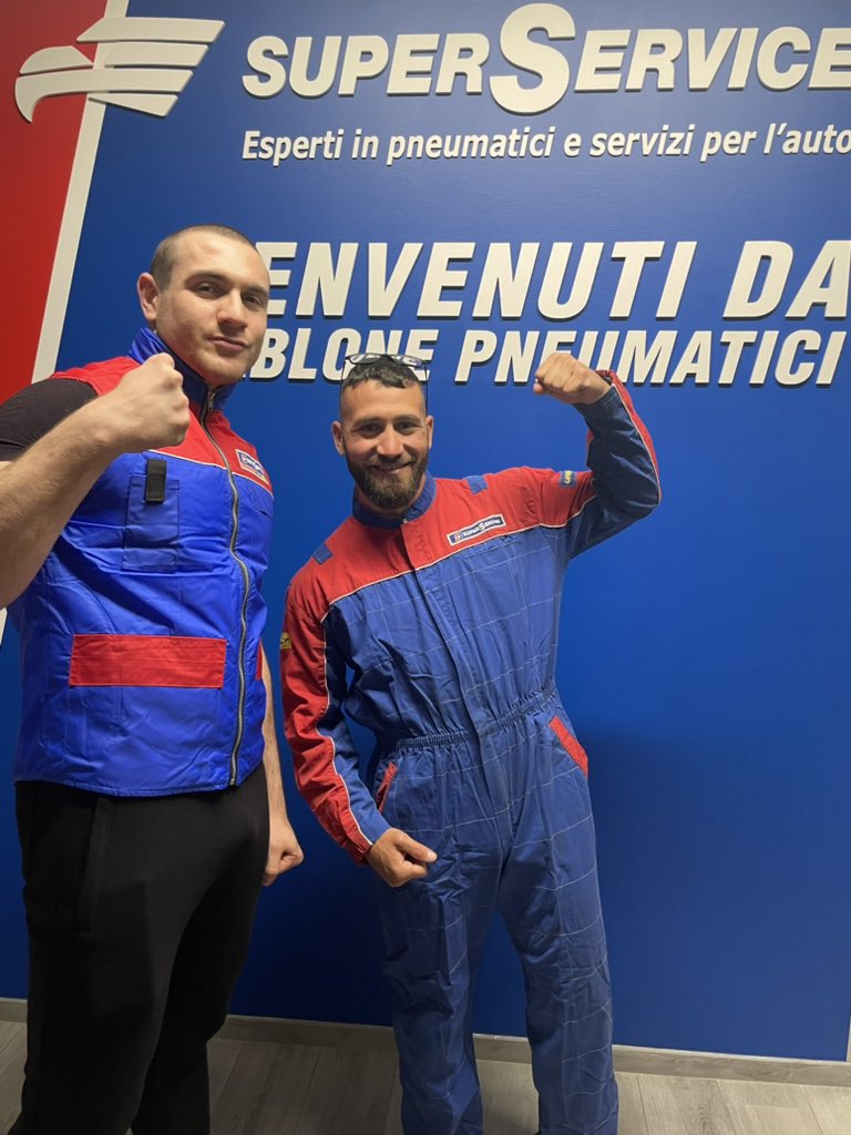 Fight_Clubbing's tweet photo. Backstage 🎬
Aspettando #FightClubbing 31 🔥
Pescara | 20 Maggio 2023
Biglietti su https://t.co/i8XWOB80i1 https://t.co/pZ5fxojlmG