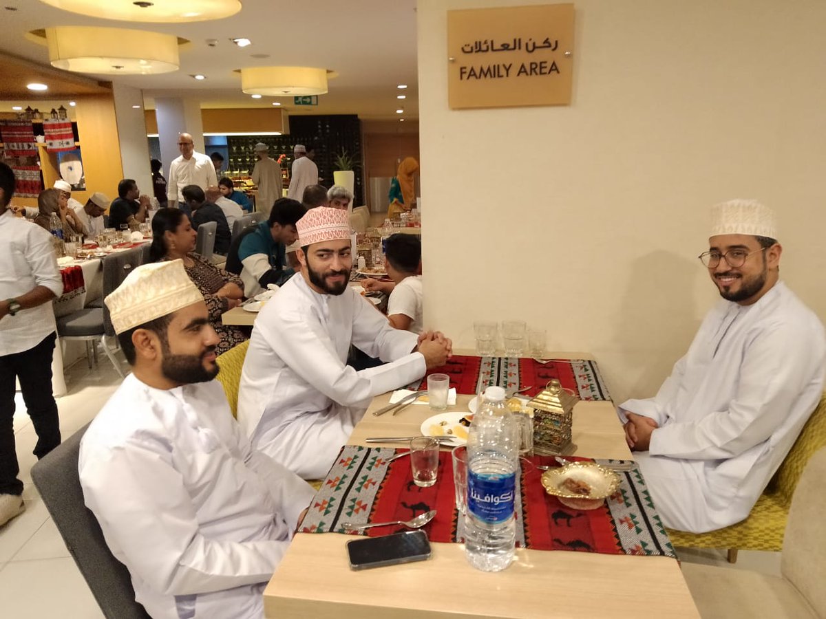 BerkeleyEC's tweet photo. BEC-Oman Iftar 2023 https://t.co/KHwn22tQjz
