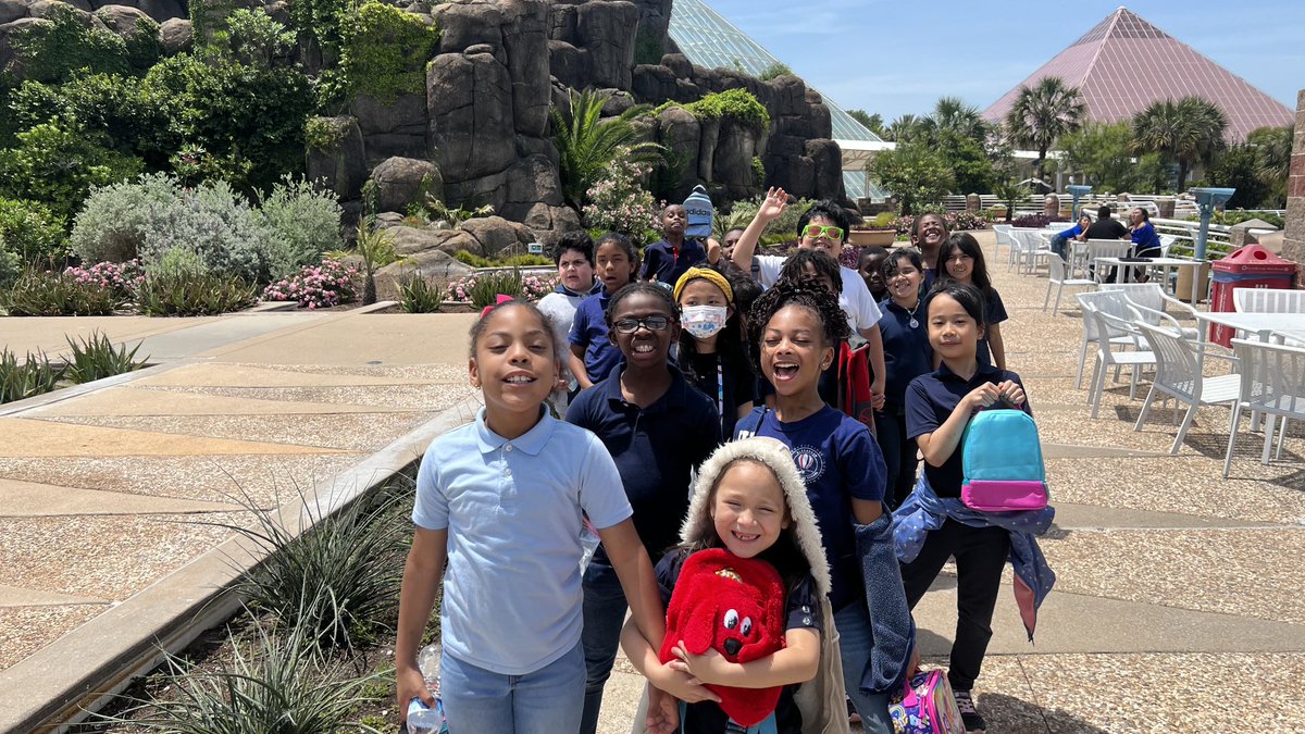 Msbjonesclass's tweet photo. Another #AweSTEM field trip experience for @Alexander_AISD second grade Ss! Their 1st time visiting Galveston Island! @MoodyGardens
@AliefScience @AliefISD
#STEMeducation https://t.co/Cm2DWImQDU