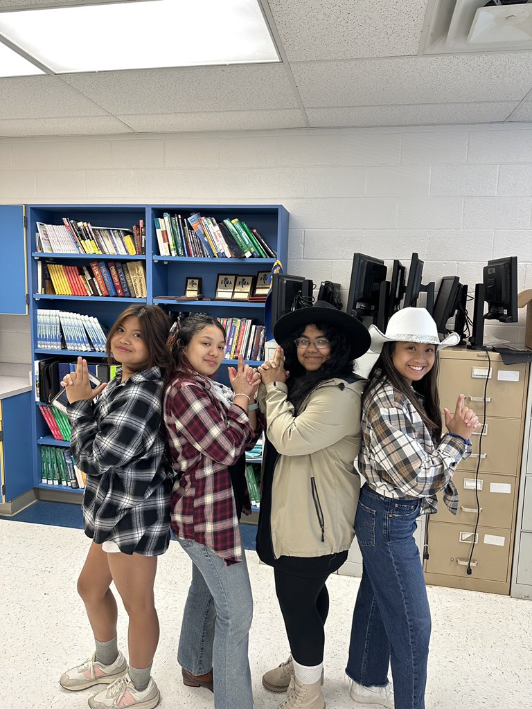 #lancerspirit23
Howdy