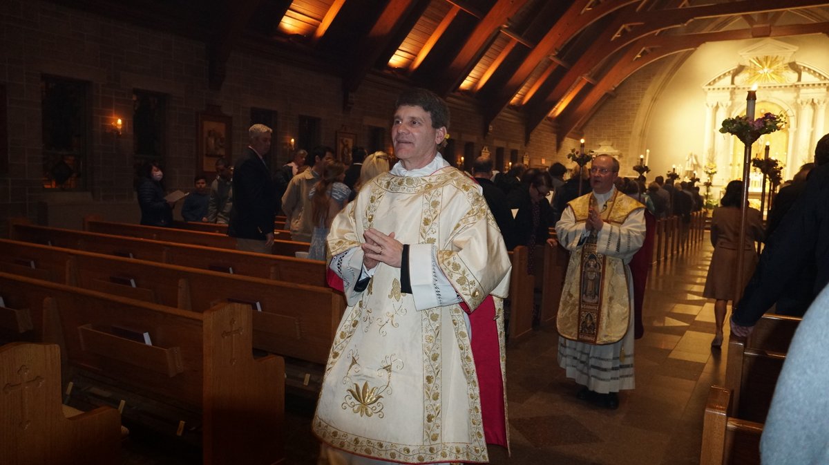 Please join us in wishing Deacon Toole a very happy birthday. We are very grateful to Deacon for all he does to support our parish throughout the year.  On this day most especially, we wish him a day full of the people he loves and a year full of God’s abundant blessings.