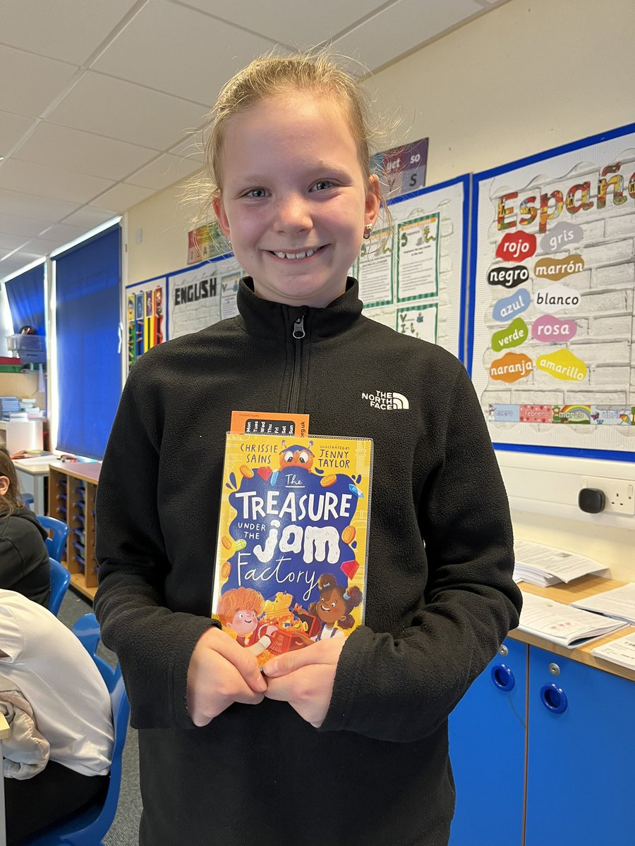BHPSMansfield's tweet photo. Proud of this young lady for joining the library to help improve her reading. #4LD https://t.co/OoQndZCrCS