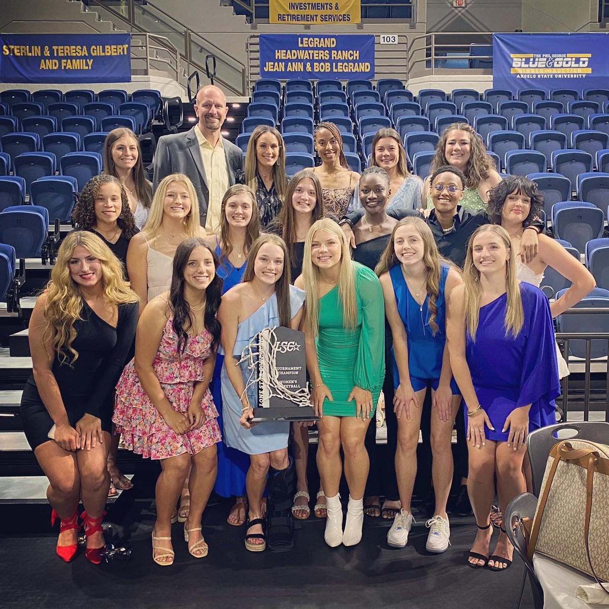 Congratulations to Payton Brown who earned the Holland’s Award and Sawyer Lloyd who earned the Kathleen Brasfield Female Athlete of the Year at the 24th Annual Holland’s Banquet! Well deserved!