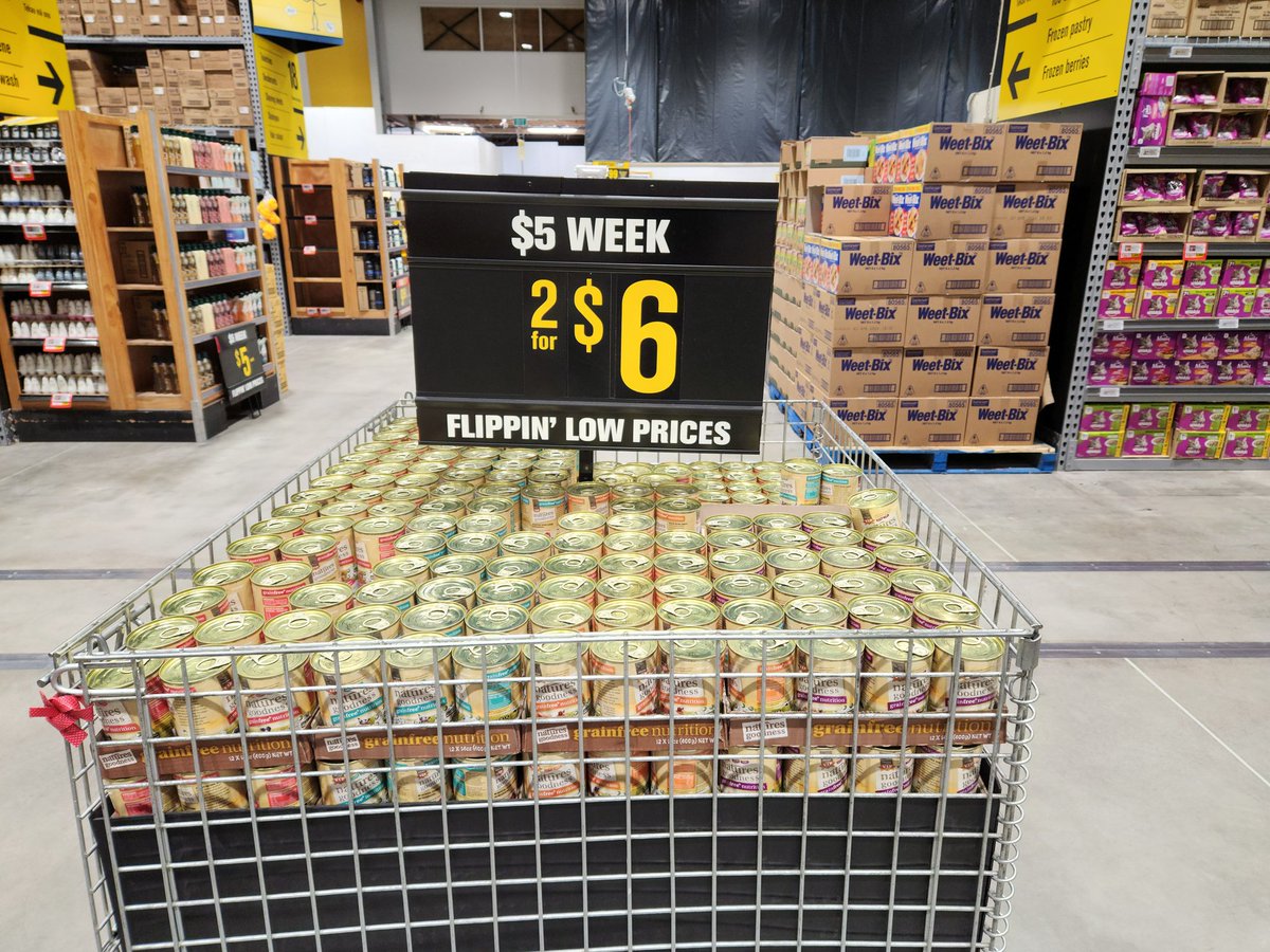 SimonBarnaby's tweet photo. At #PaknSave Albany , where $5 week now costs $6 , that's what we call #inflation  ! https://t.co/7b5Ppnstyx