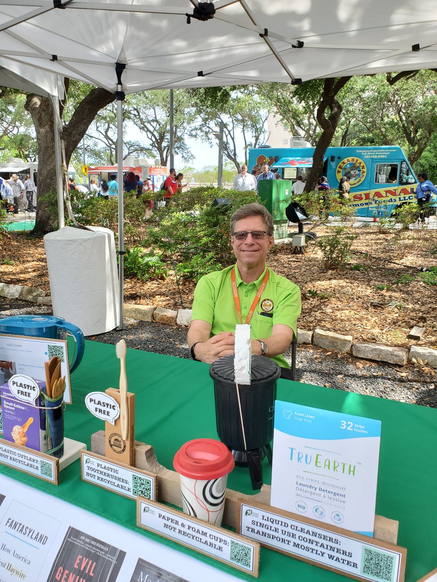 HoustonGBRC's tweet photo. 🌍🎉 Meeting our community at Earth Day HTX was a highlight! Thank you to everyone who came out and made it a blast! Let's keep working together to make our planet a better place 🌿🌎 #EarthDayHTX #CommunityLove 💚🤝 https://t.co/EBxqd25kiE