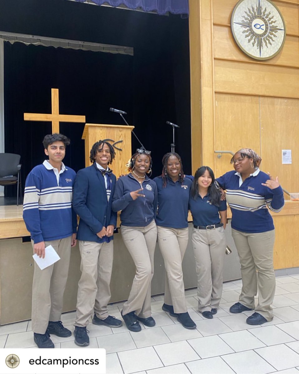 EdCampionCSS's tweet photo. @edcampioncss Congrats to those students who put their names forth to be this years 2023 Valedictorian we will announce the name soon #campioncommunity #CampionBears 🐻👍🏾❤️ https://t.co/KwQ24n8sTB